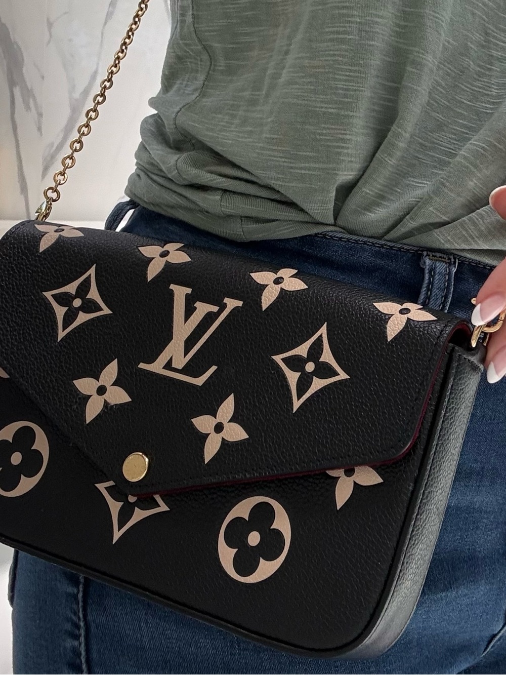 Authentic Louis Vuitton Monogram Pochette Félicie - Picture 16 of 16